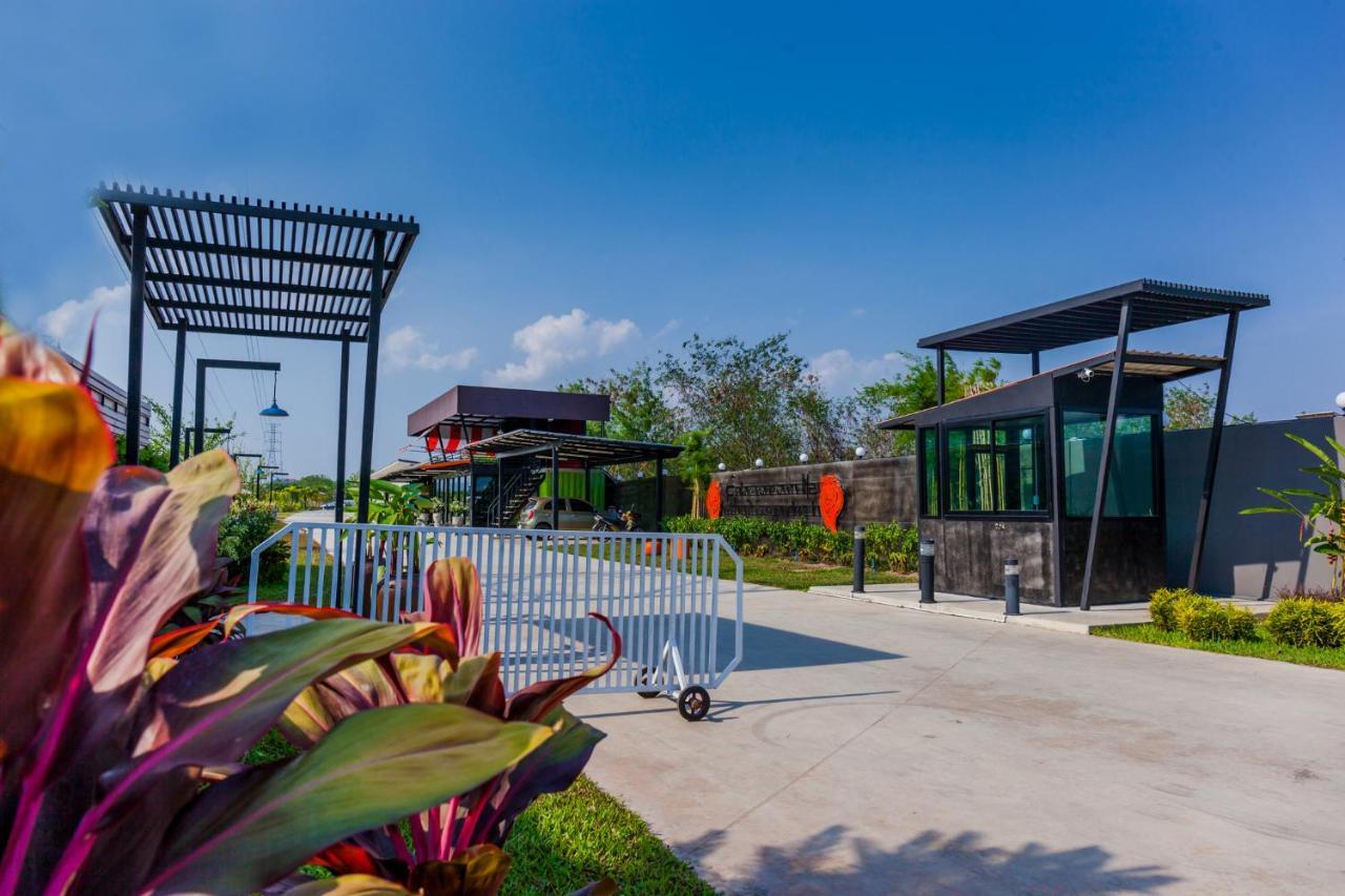The Sun Resort Ratchaburi Екстер'єр фото